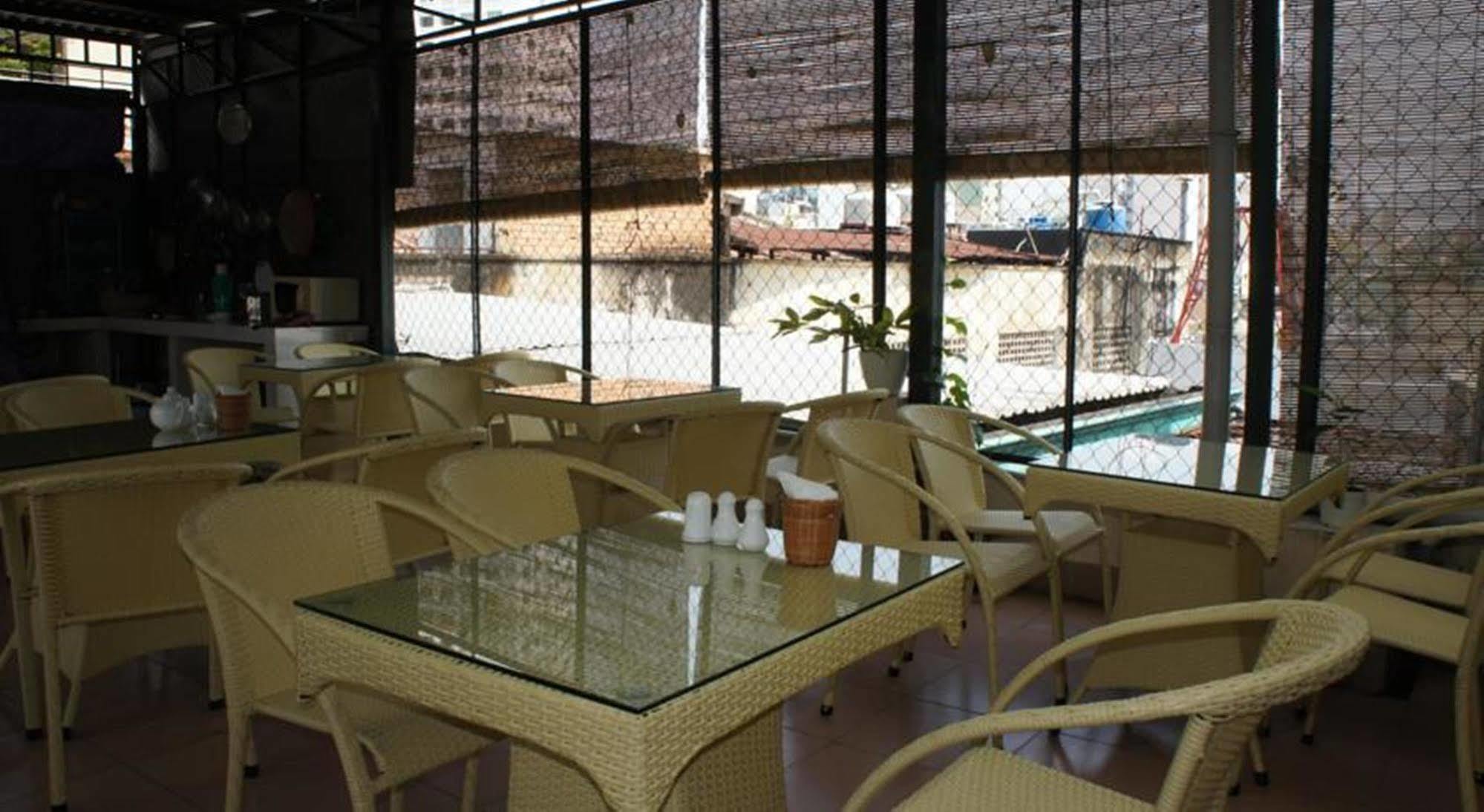 Elegant Inn Хошимин Экстерьер фото