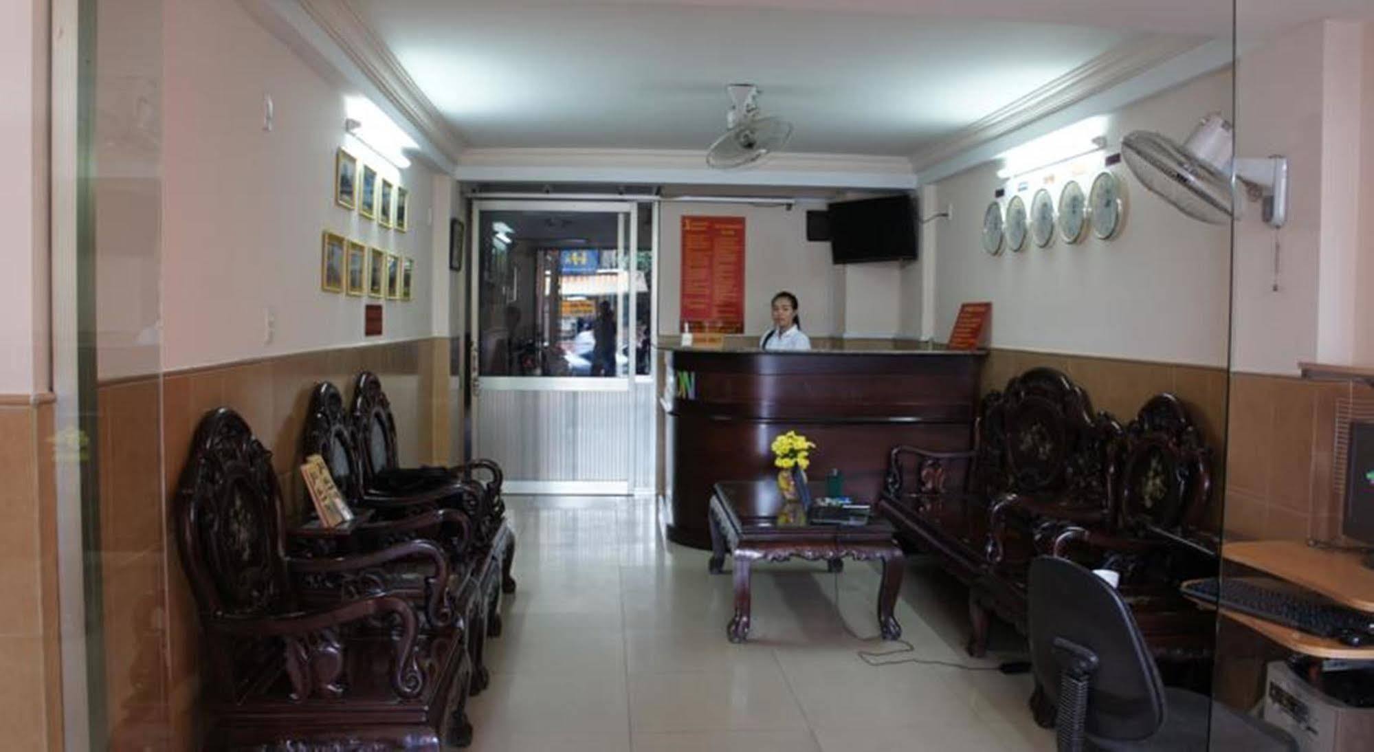 Elegant Inn Хошимин Экстерьер фото